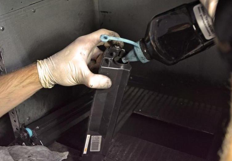 Почему не стоит заправлять картридж самостоятельно. 5 основных причин.