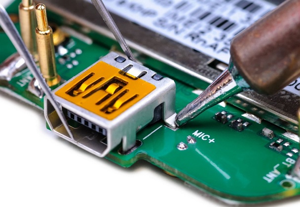 Разъем питания не работает?